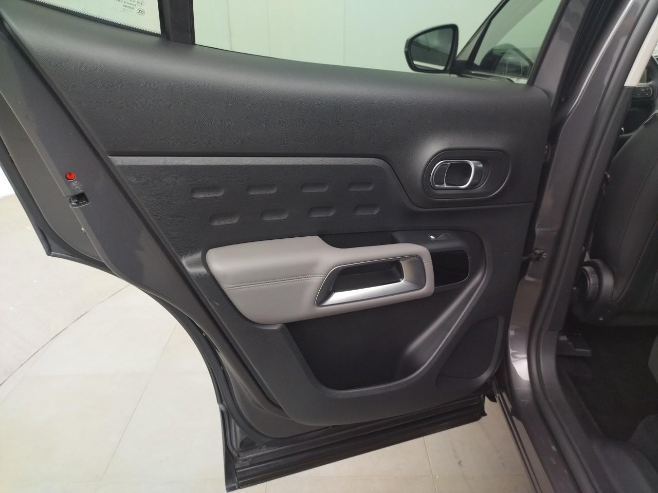 Citroën C5 Aircross hybride rechargeable 225 s&s e-eat8 shine — photo 24