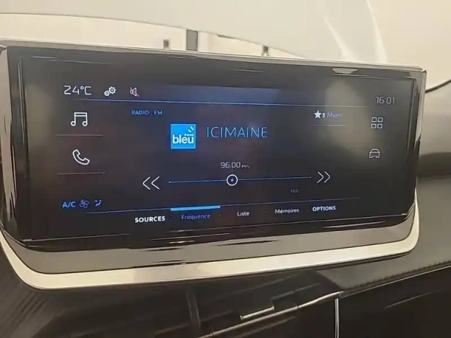 Peugeot 208 hybrid 100 e-dcs6 — photo 15