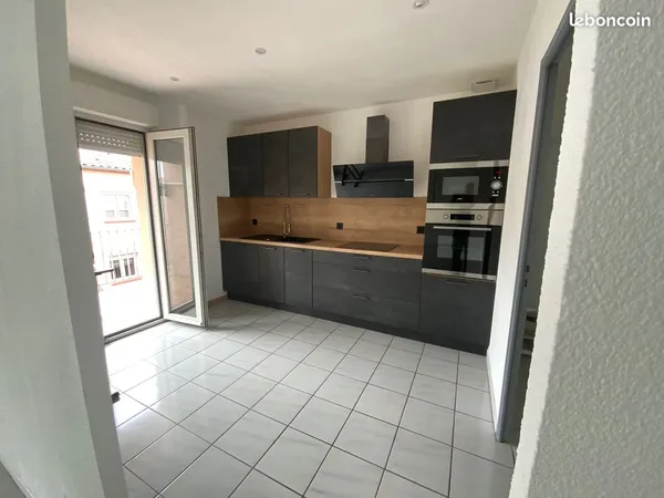 Appartement . 4piéces .101m° . étage 2 sur 2