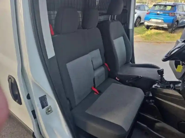 Fiat Doblo cargo 1.4 i.e. 95ch pack professional trio nav e6 — photo 11