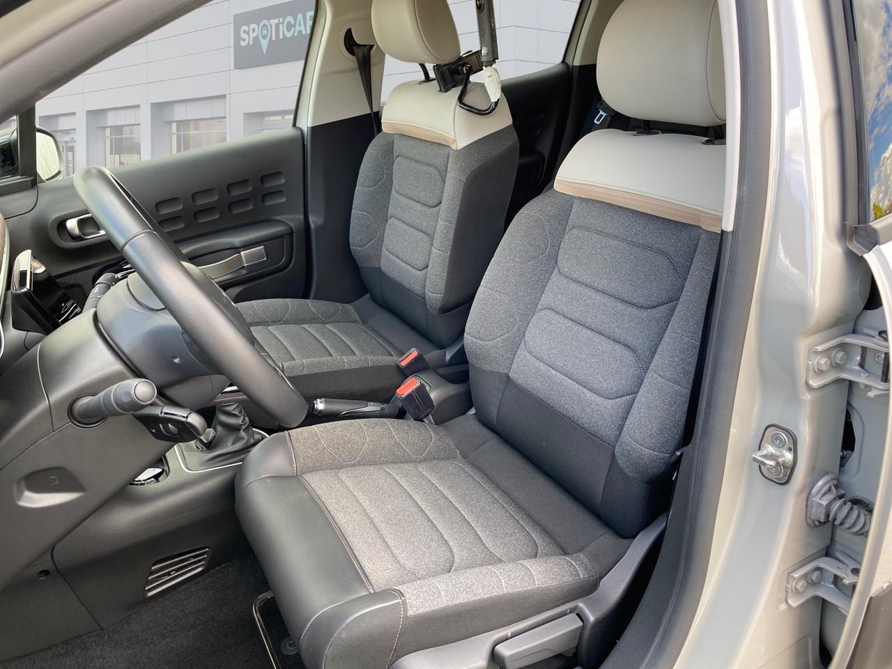 Citroën C3 1.2 puretech 110ch s&s shine pack 121-122g — photo 9