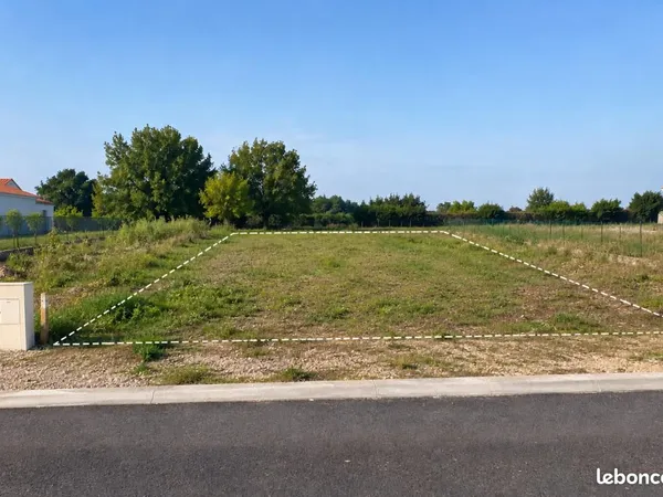 Terrain 313 m² Nuaille D Aunis