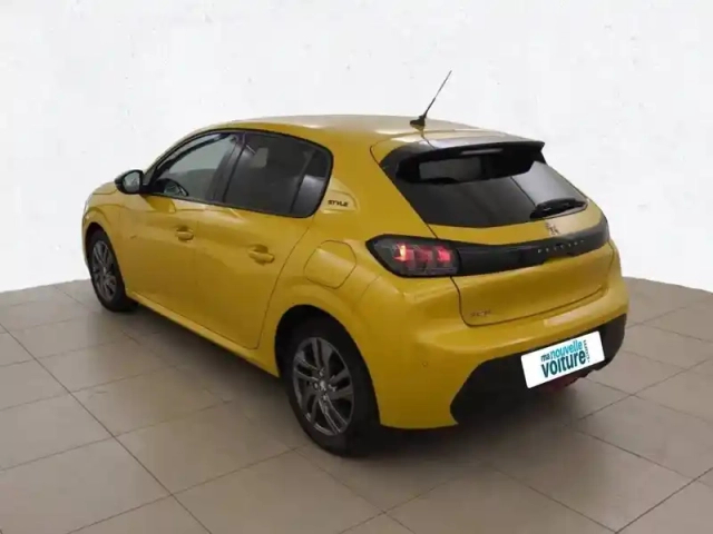 Peugeot 208 puretech 75 s&amp;s bvm5 — photo 7