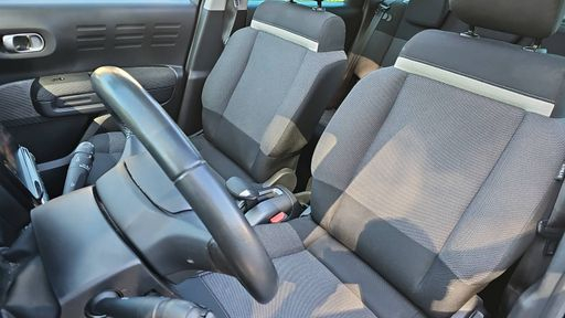 Citroen C3 Aircross 1.2 PureTech 110 - Shine – 2019 – 67600 km – Essence – Boîte Manuelle — photo 9