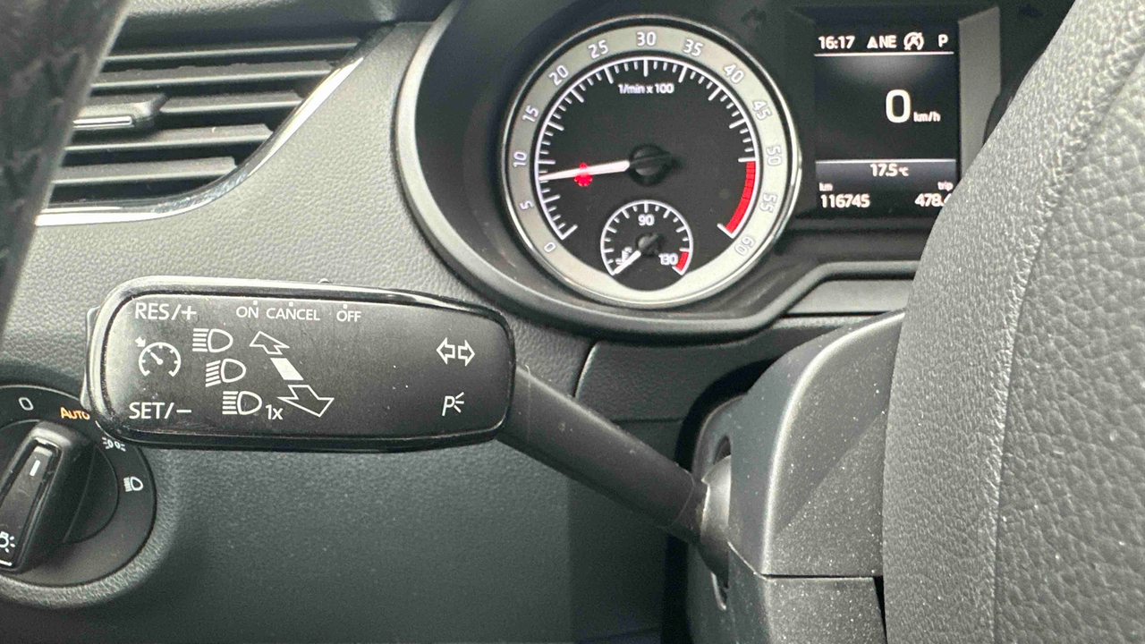Skoda Octavia Combi 2.0 TDI 150 ch SCR FAP DSG7 — photo 18