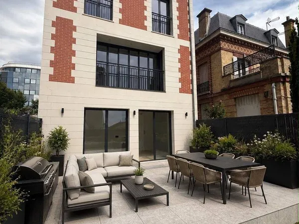 Maison 7 pièces 191 m²