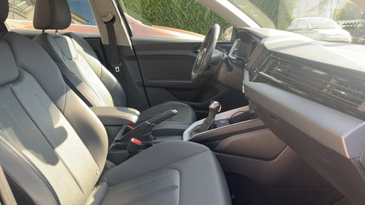Audi A1 Sportback 1.0 TFSI 95 S-Tronic 7 - Design Luxe – 2020 – 102445 km – Essence – Boîte Automatique — photo 14