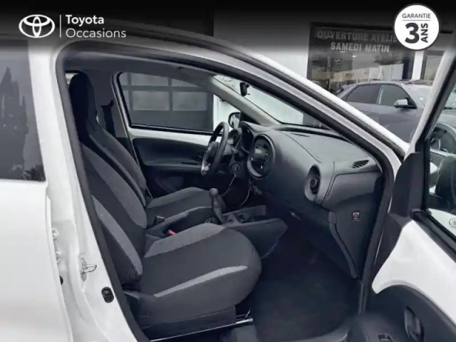 Toyota Aygo X 1.0 vvt-i 72ch active business my23 — photo 6