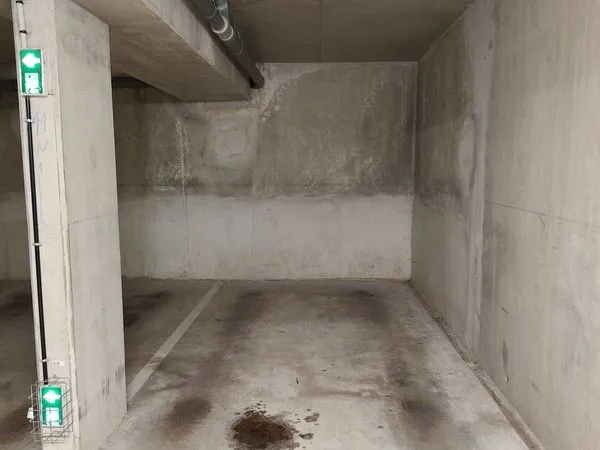 Place de parking sécurisée en souterrain - 8 min Gare Vernouillet-Verneuil