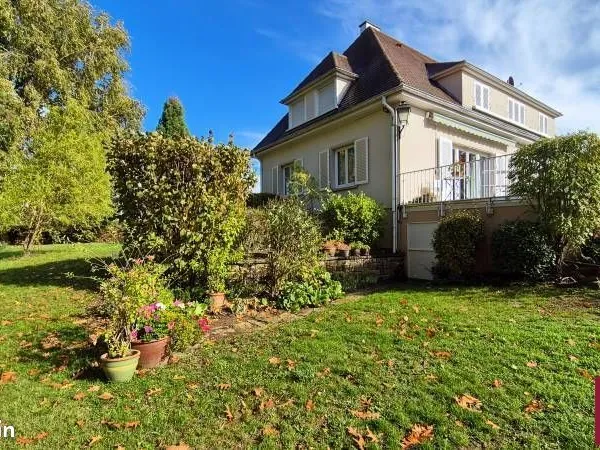 Local commercial 220 m²