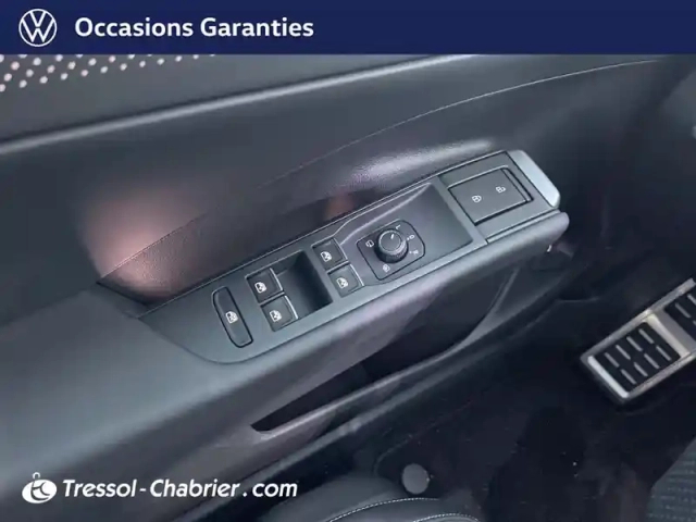 Volkswagen T-Roc 1.5 etsi evo2 hybrid 150 ch dsg7 — photo 24