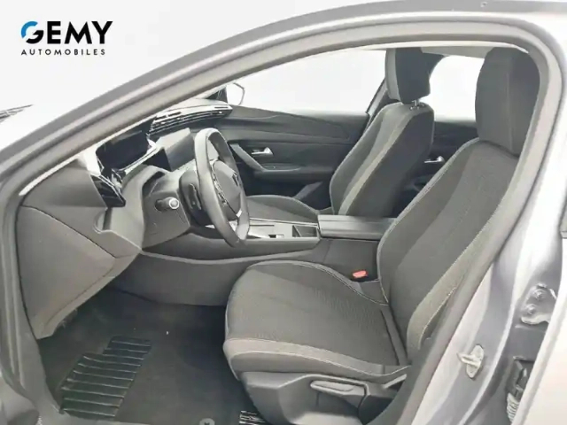 Peugeot 308 phev 180 e-eat8 — photo 9