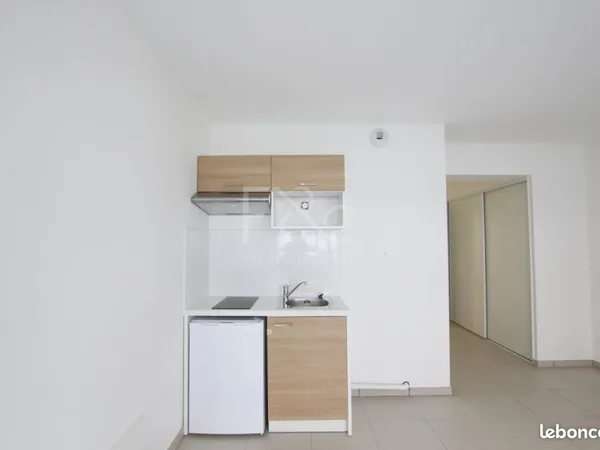 Studio 1 pièce 30 m²