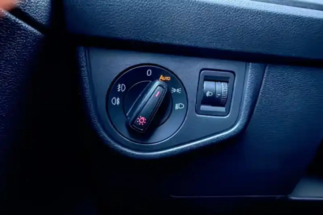 Volkswagen Polo 1.0 mpi 65 s&amp;s bvm5 — photo 23