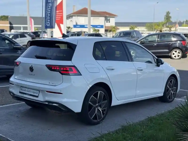 Volkswagen Golf 1.5 ehybrid 204 dsg6 — photo 11