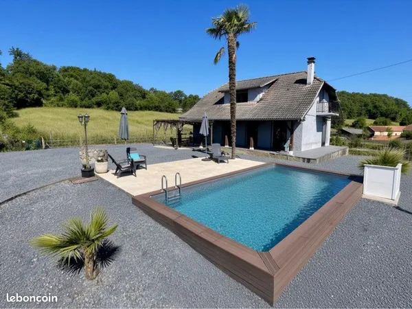 Maison - 5 pièces - 4 chambres - 134m2