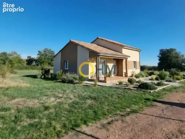 Terrain constructible de 1 146 m2 Nervieux (42)