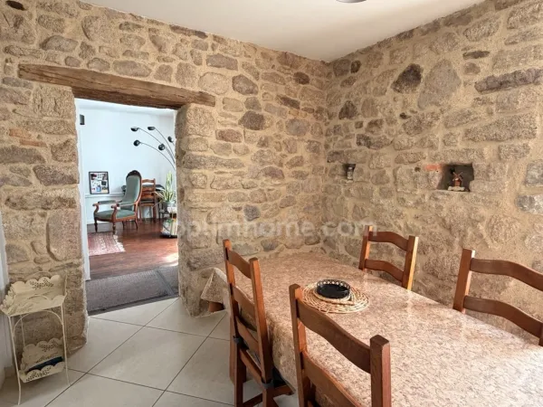 Maison à vendre 7 pièces MORTAGNE SUR SEVRE (85)