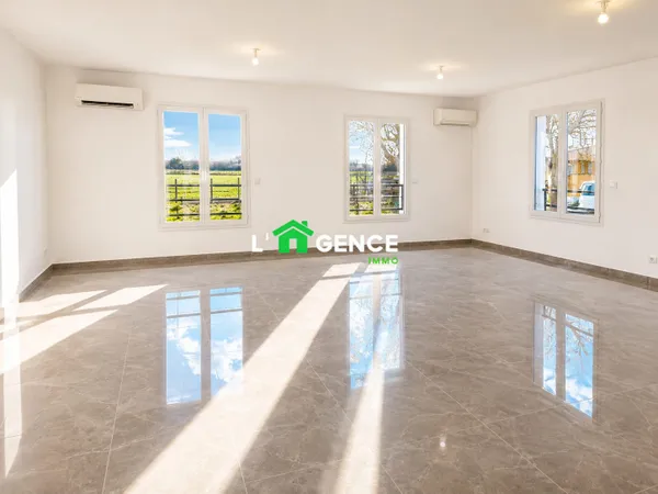 LOCAL PROFESSIONNEL NEUF 55 M² - BERRE-L'ÉTANG Idéal prof
