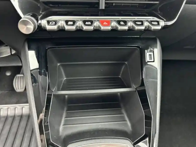 Peugeot 208 puretech 75 s&amp;s bvm5 — photo 46