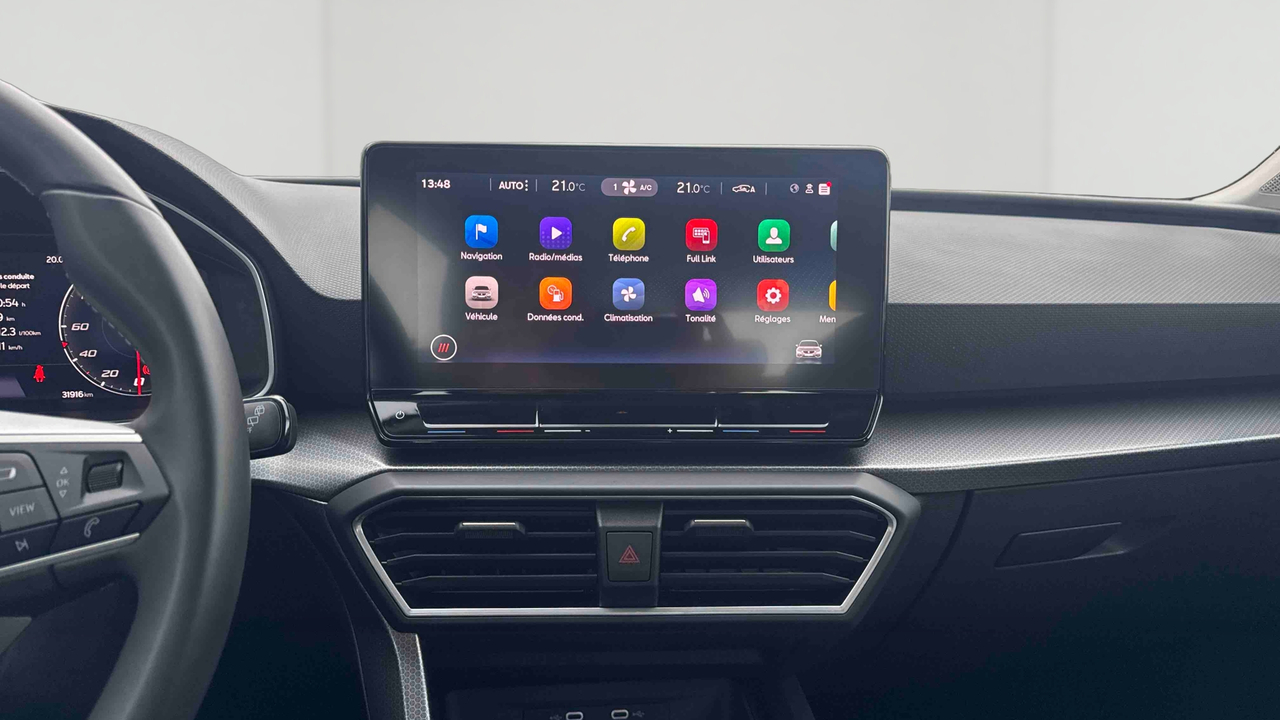 Seat Leon 1.0 TSI 110 BVM6 — photo 11