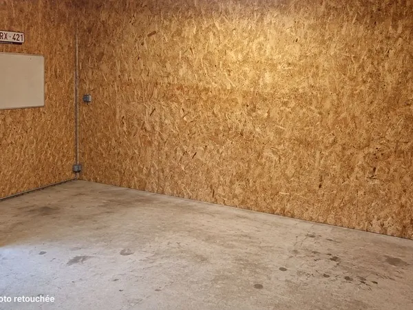 À LOUER : local de 18 m² pour atelier ou stockage