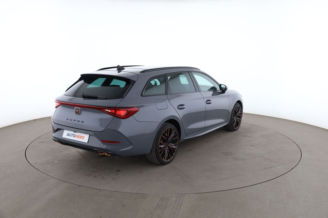 Cupra Leon Sportstourer 1.4 e-Hybrid DSG6 — photo 5