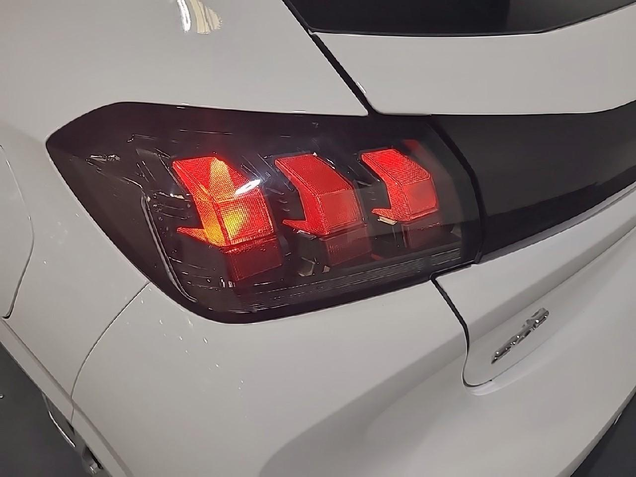 Peugeot 208 puretech 75 s&s bvm5 active pack — photo 27