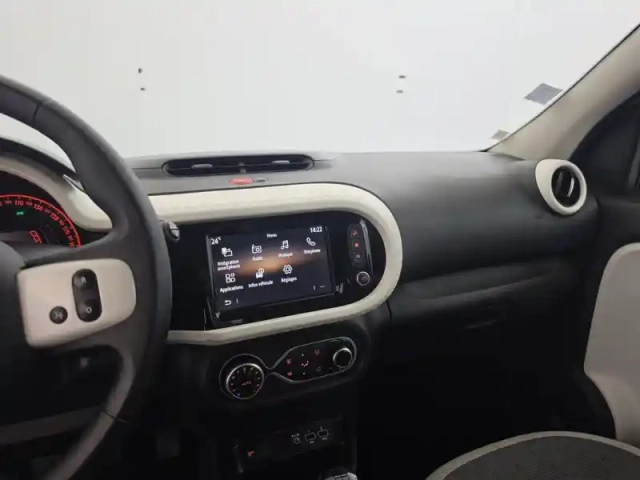 Renault Twingo iii sce 65 - 21 — photo 10