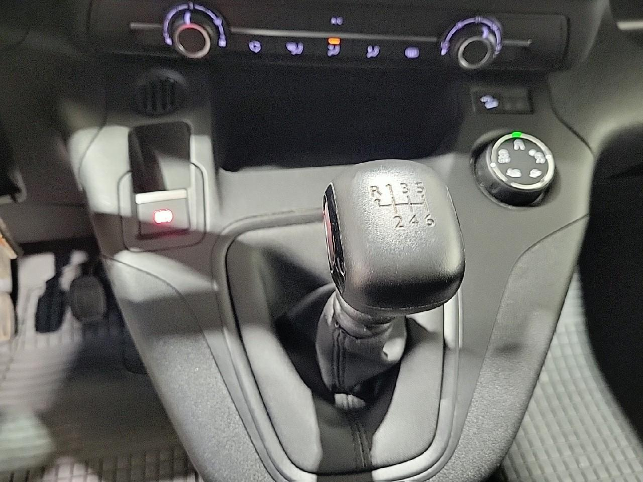 Citroën Berlingo van m 650 puretech 110 s&s bvm6 club — photo 17