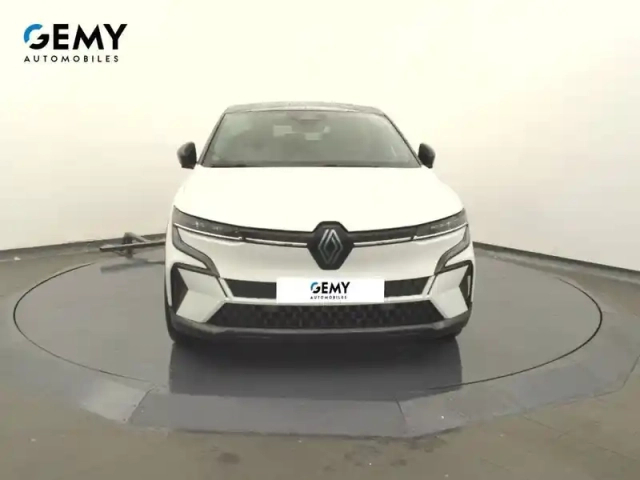Renault Megane e-tech ev60 220 ch optimum charge — photo 32