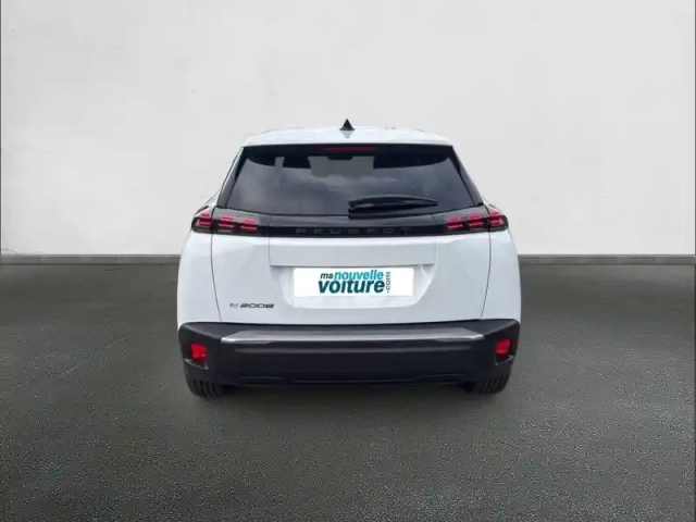Peugeot 2008 electrique 54 kwh 156 ch — photo 5