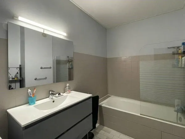 appartement 2P de 49m² au 3ème étage