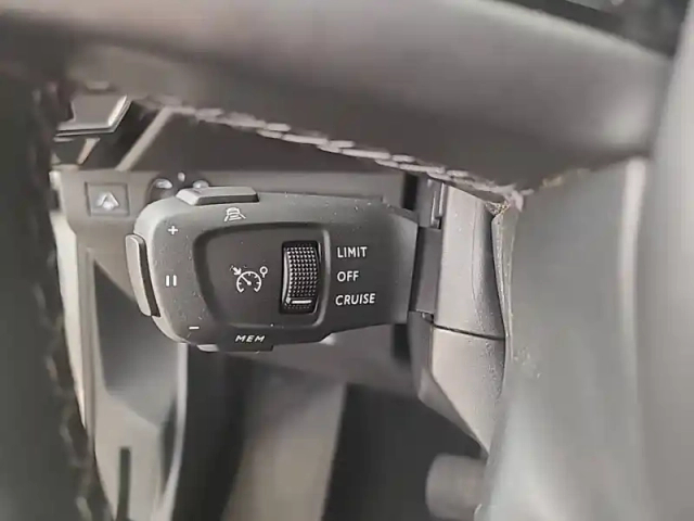 Ds Ds 7 hybride rechargeable e-tense 300 eat8 4x4 — photo 22