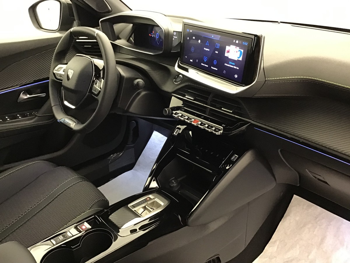 Peugeot 2008 — photo 8
