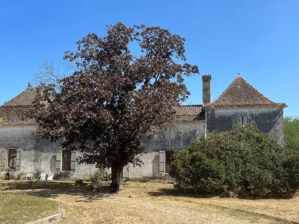 Domaine équestre 28 ha à Ménesplet Dordogne (24)