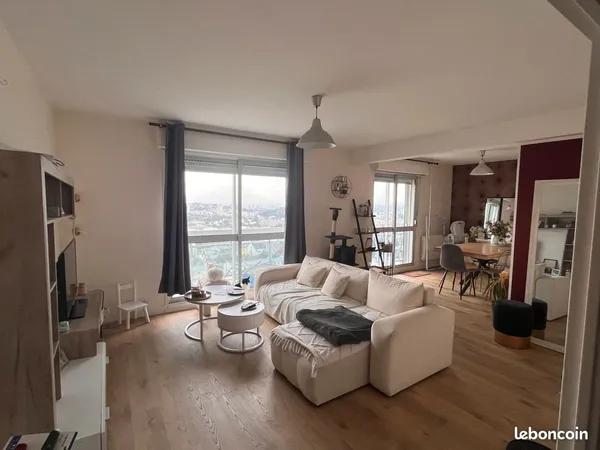Location grand appartement T3