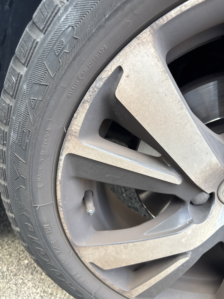 Peugeot 2008 PureTech 110ch S&amp;S EAT6 — photo 28