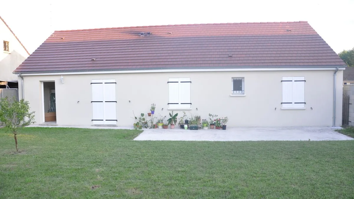 Photo 1