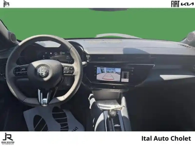 Alfa Romeo Junior elettrica 156ch techno — photo 8
