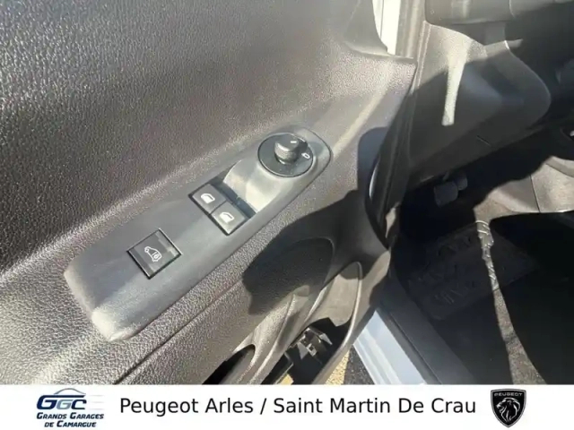 Peugeot Partner e- ca xl 100 kw (136 ch) batterie 50 kwh — photo 15