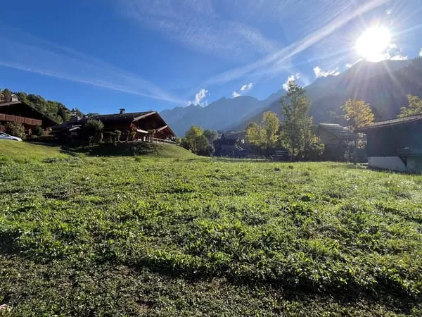 Rare à la vente : Terrain à bâtir d'exception à La Clusaz (74220)