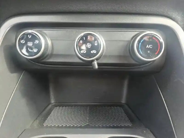 Citroën C3 turbo 100 ch manuelle plus — photo 13