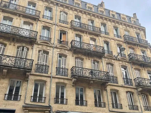 Bureaux 200 m²