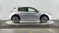 Peugeot 208 e-208 136ch GT Pack — photo 4