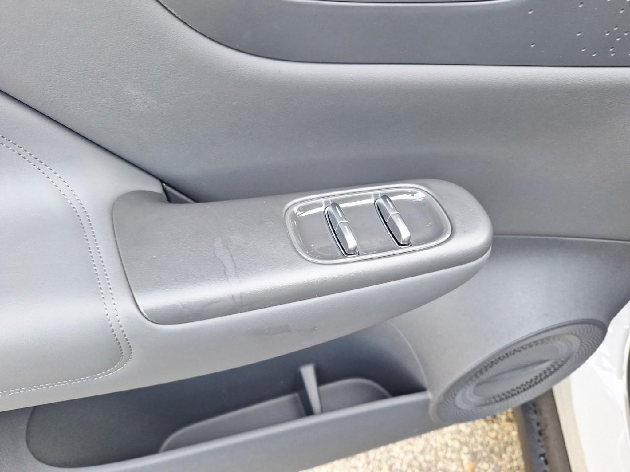 Leapmotor B10 reev 218ch 18,8 kwh design — photo 12