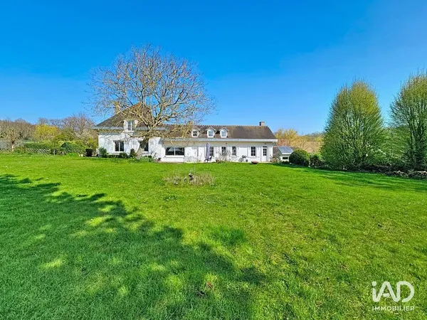 Maison 8 pièces 235 m²