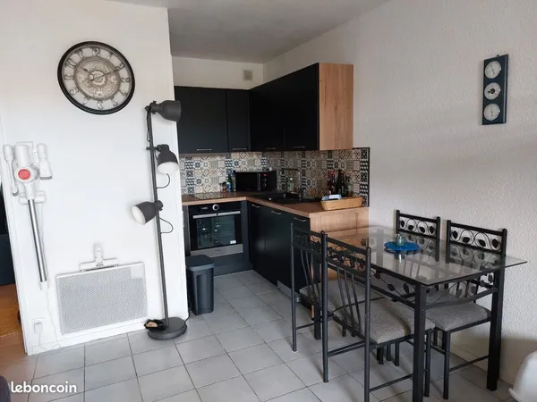 Appartement 27m2 vue mer renove
