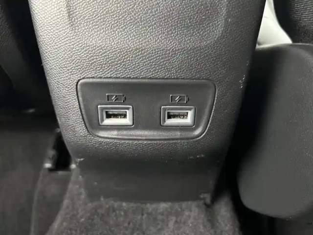 Peugeot 208 electrique 50 kwh 136ch — photo 15
