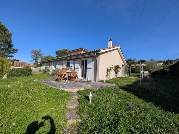 Maison de plain-pied 5 pièces 115 m²